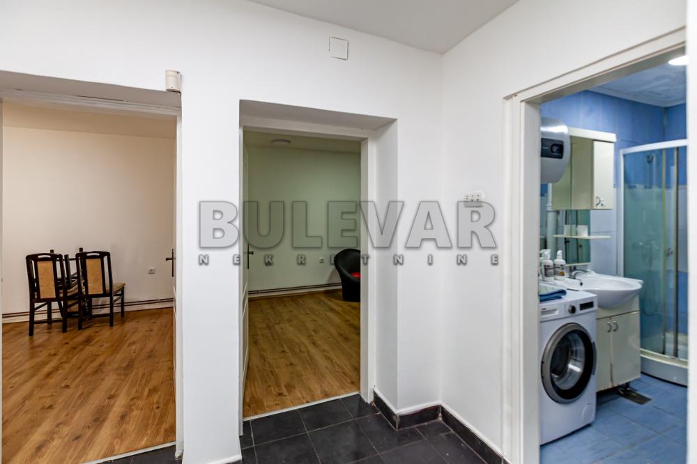 Slika 10 - Jovana Ristića, Trosoban stan na prodaju, 73m2, 143.000€