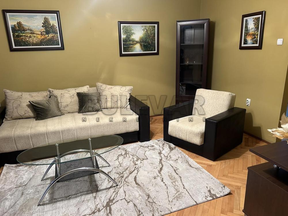 Glavna slika -Generala Milojka Lešjanina, Trosoban stan na prodaju, 78m2, 161.000€