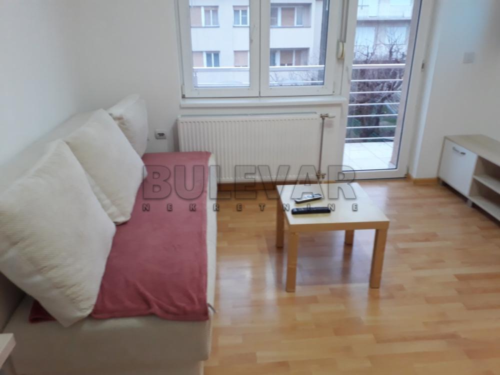 Slika 2 - 2. srpskog ustanka, Jednoiposoban stan za izdavanje, 41m2, 330€