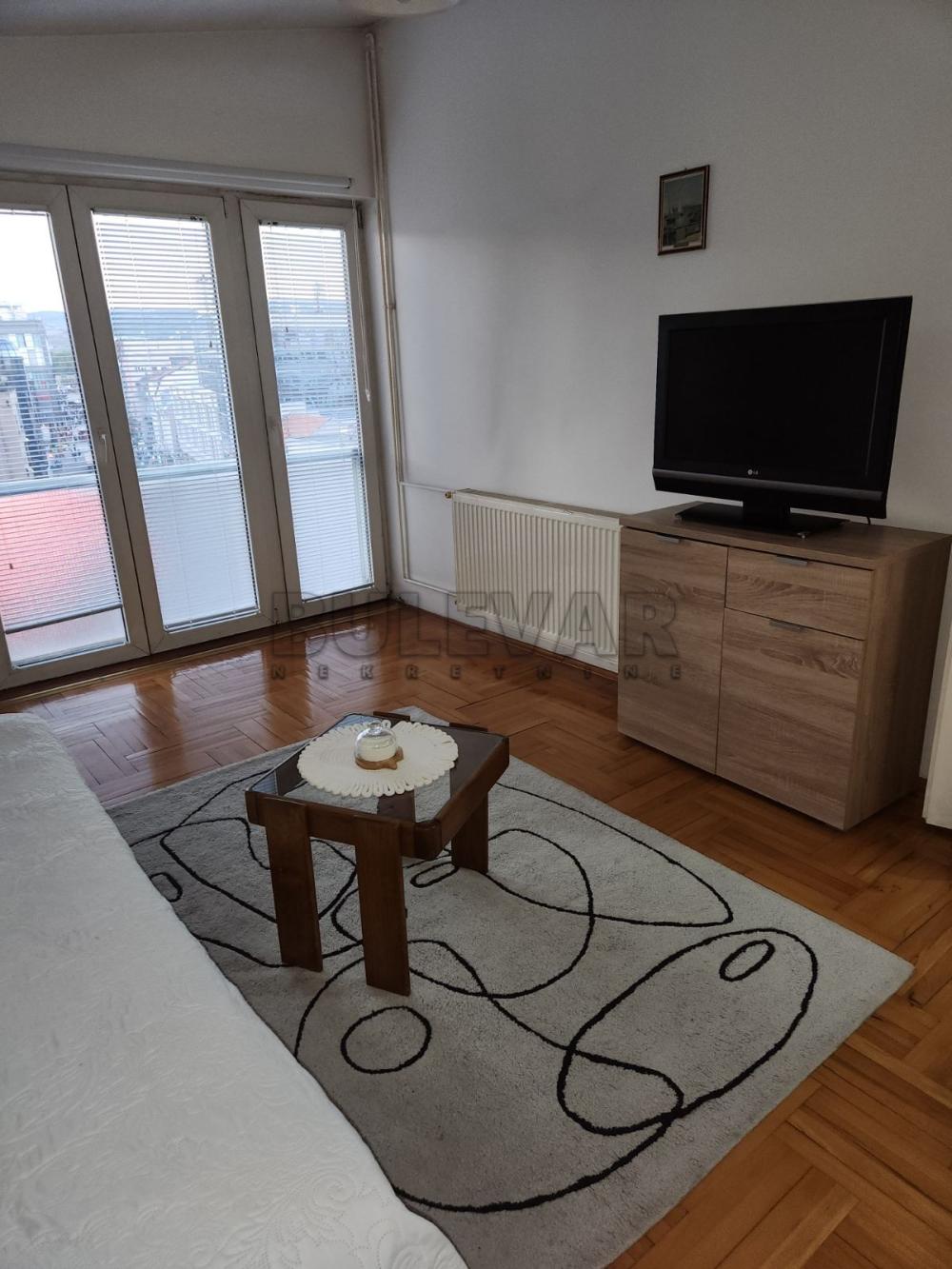 Slika 1 - Obilićev venac, Jednoiposoban stan za izdavanje, 40m2, 330€