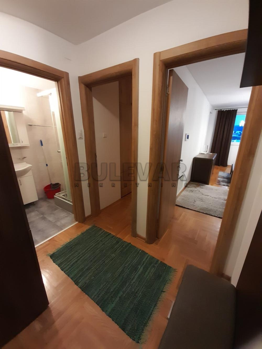 Slika 9 - Cara Dušana, Jednoiposoban stan za izdavanje, 42m2, 400€