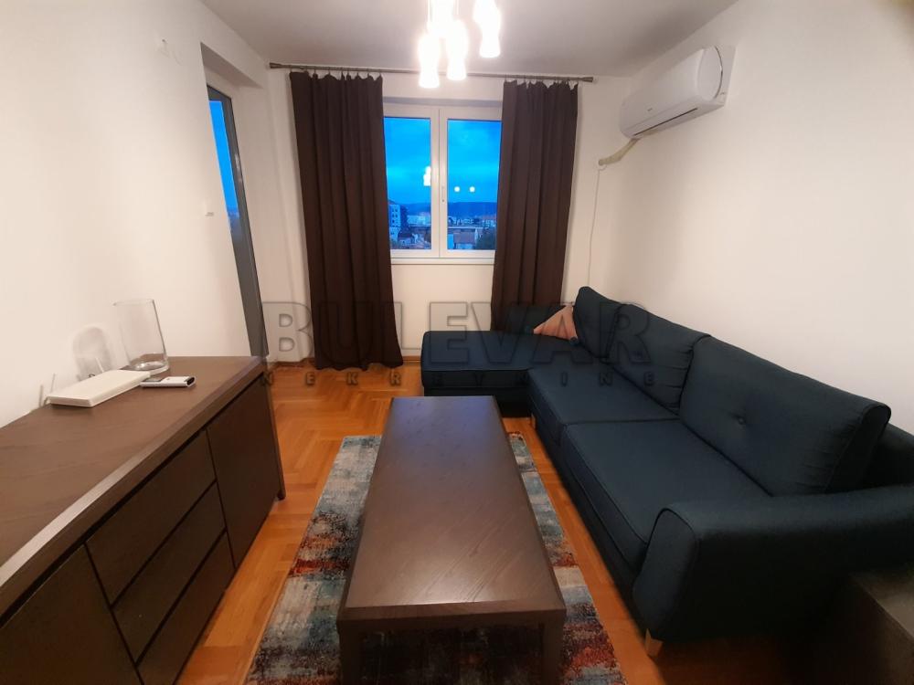 Slika 6 - Cara Dušana, Jednoiposoban stan za izdavanje, 42m2, 400€