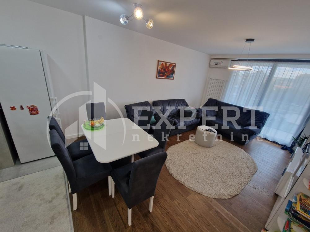 Slika 1 - Blagoja Parovića, Trosoban stan za izdavanje, 81m2, 750€