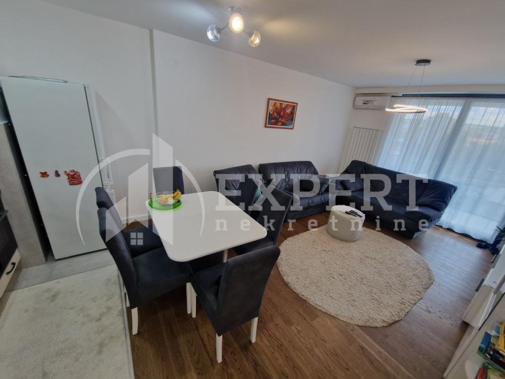 Slika 2 - Blagoja Parovića, Trosoban stan za izdavanje, 81m2, 750€