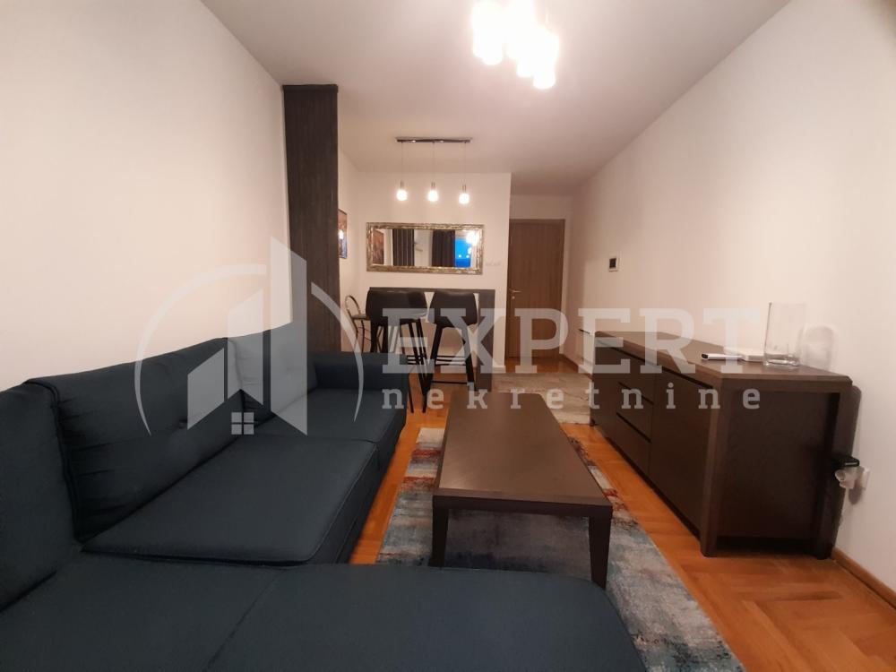 Slika 5 - Cara Dušana, Jednoiposoban stan za izdavanje, 42m2, 400€