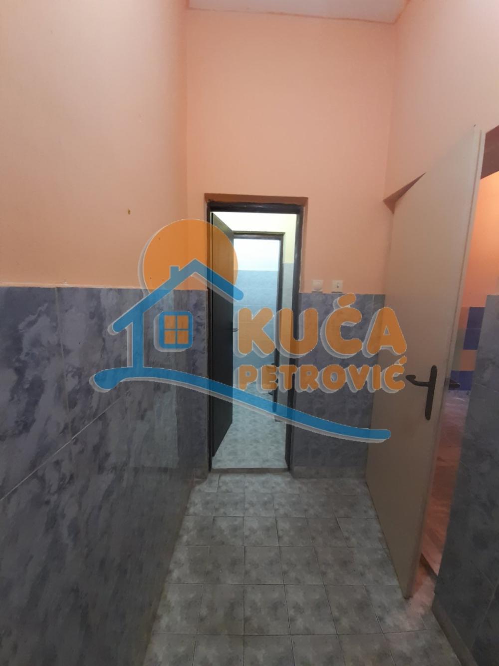 Slika 4 - Jeremije Živanovića,  Lokal za izdavanje, 16m2, 100€