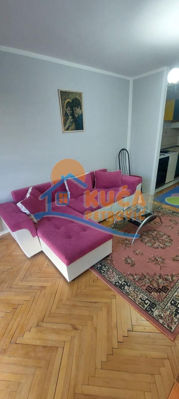 Glavna slika -7. jula, Jednoiposoban stan za izdavanje, 49m2, 300€