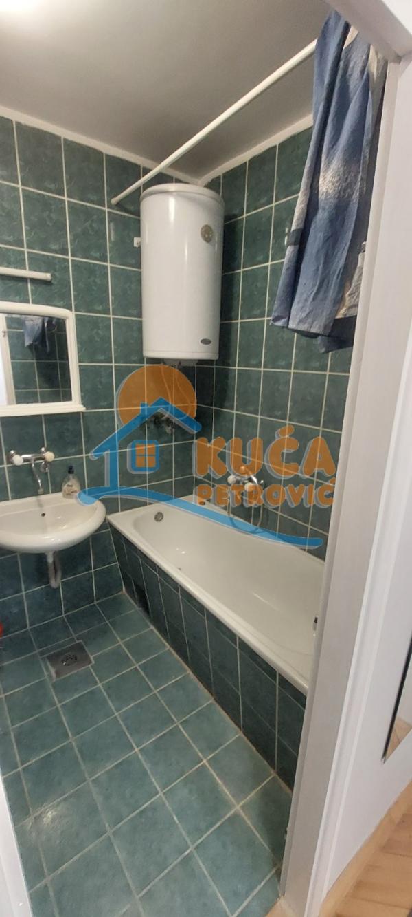 Slika 10 - 7. jula, Jednoiposoban stan za izdavanje, 49m2, 300€