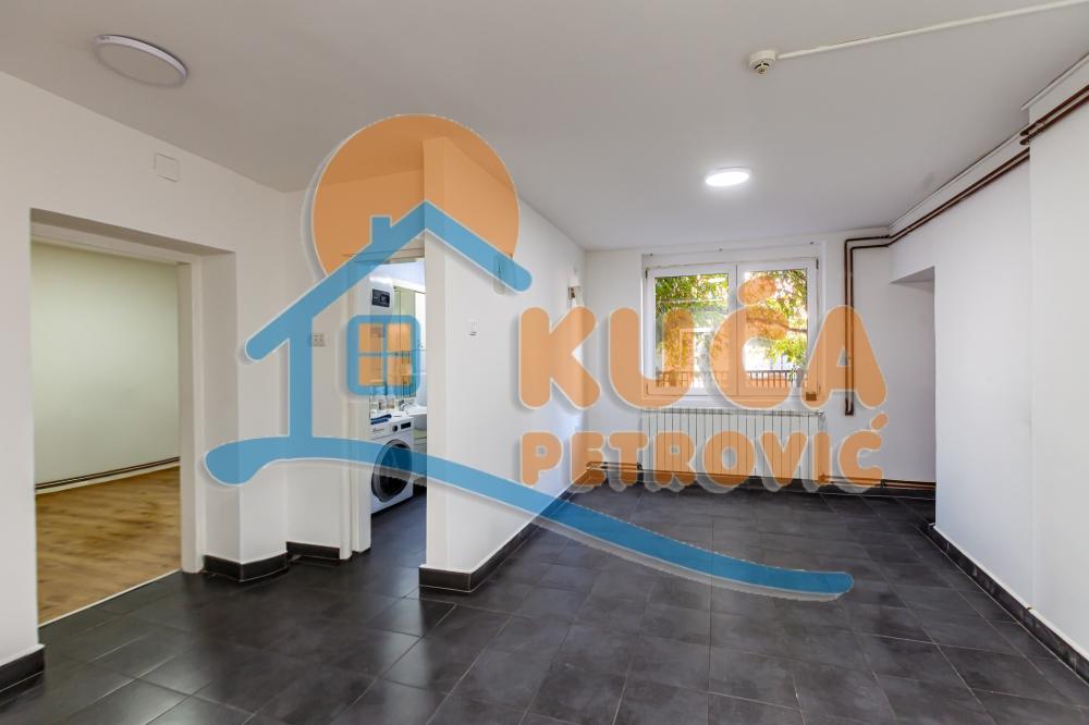 Glavna slika -Jovana Ristića, Trosoban stan na prodaju, 73m2, 143.000€