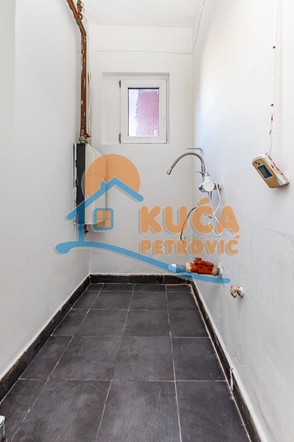 Slika 3 - Jovana Ristića, Trosoban stan na prodaju, 73m2, 143.000€