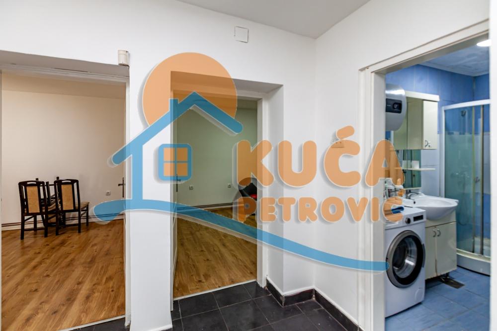 Slika 10 - Jovana Ristića, Trosoban stan na prodaju, 73m2, 143.000€