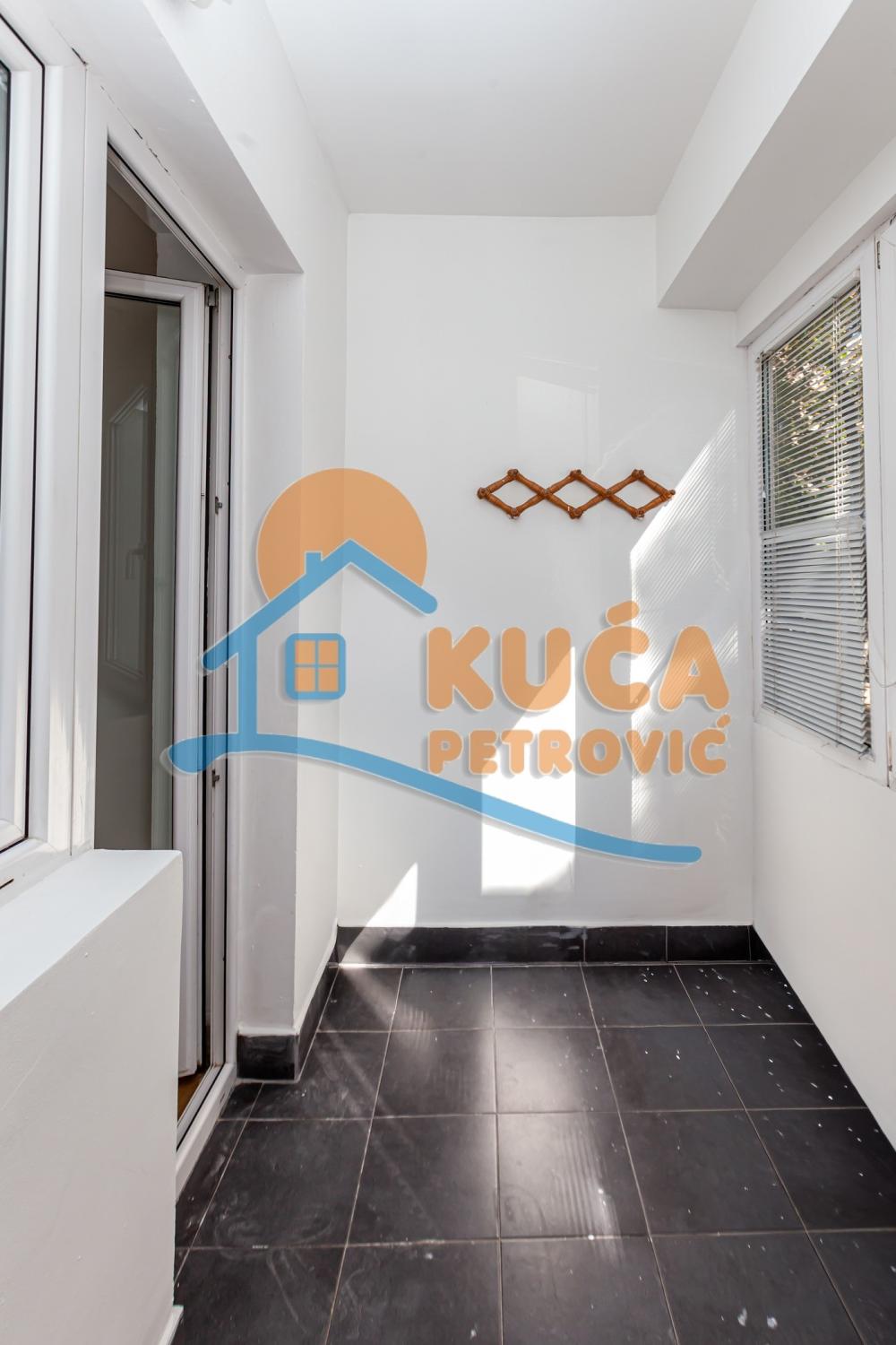 Slika 11 - Jovana Ristića, Trosoban stan na prodaju, 73m2, 143.000€