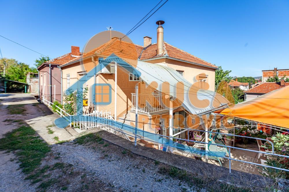 Glavna slika -Đorđa Krstića,  Kuća na prodaju, 188m2, 150.000€