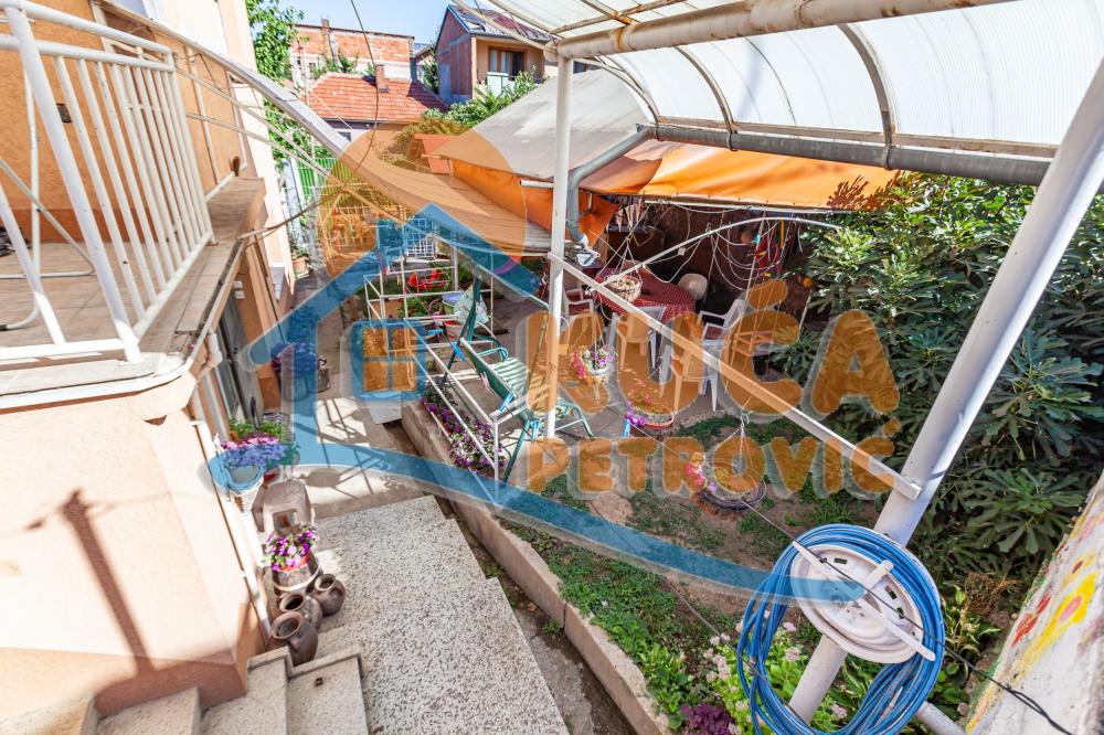 Slika 3 - Đorđa Krstića,  Kuća na prodaju, 188m2, 150.000€