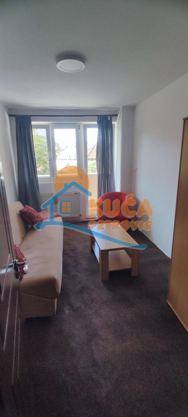 Slika 11 - Josifa Pančića, Četvorosoban stan za izdavanje, 74m2, 400€