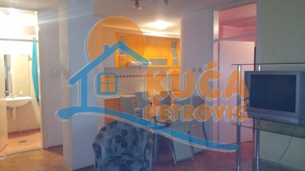 Slika 4 - Sokolska, Dvoiposoban stan za izdavanje, 63m2, 400€