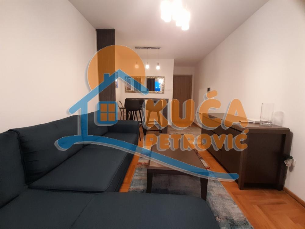 Slika 5 - Cara Dušana, Jednoiposoban stan za izdavanje, 42m2, 400€