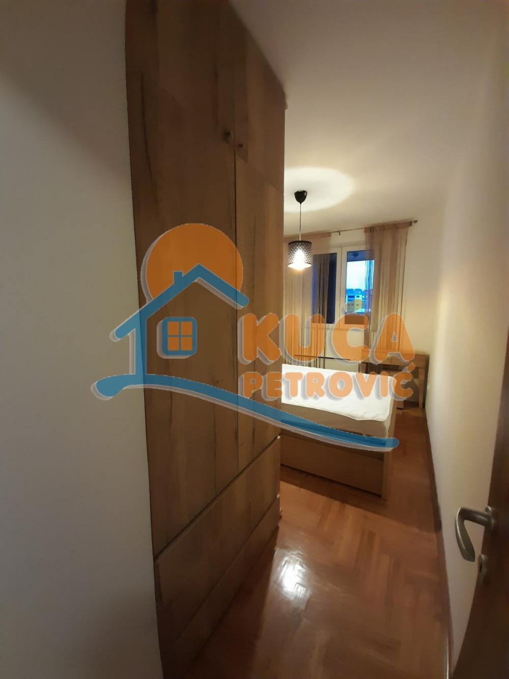 Slika 10 - Cara Dušana, Jednoiposoban stan za izdavanje, 42m2, 400€