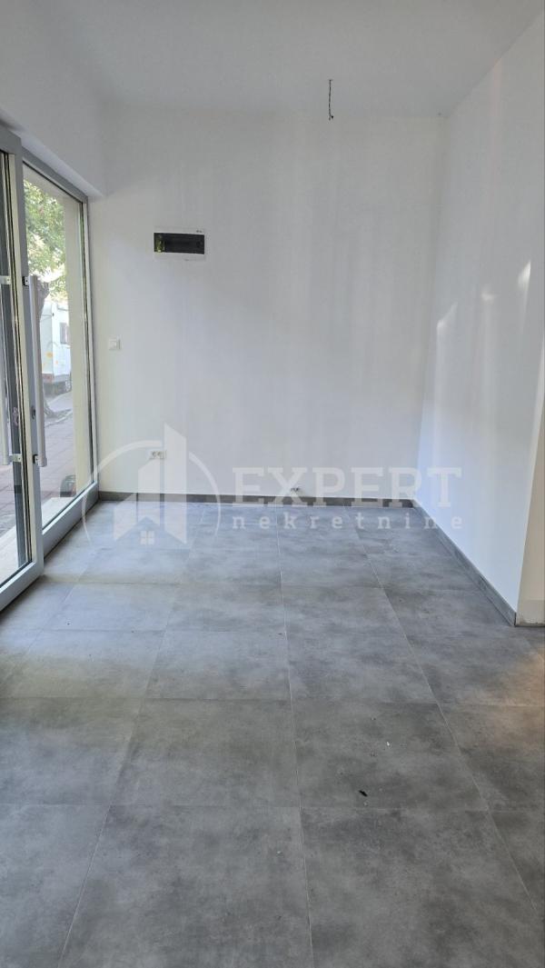 Slika 1 - Lole Ribara,  Lokal za izdavanje, 40m2, 500€