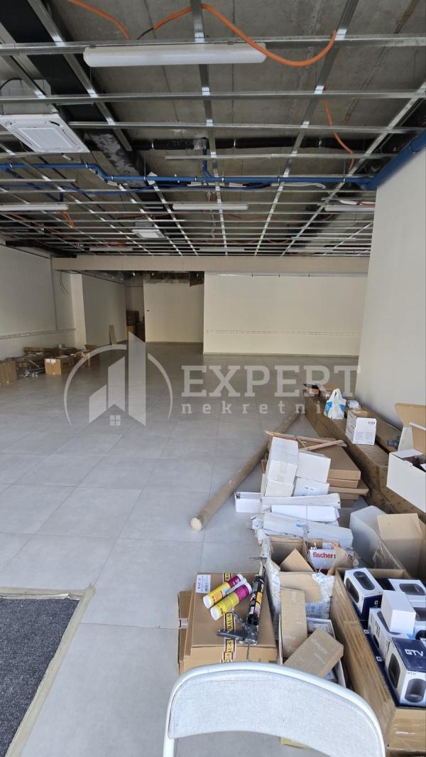 Slika 3 - Blagoja Parovića,  Lokal za izdavanje, 207m2, 3.700€