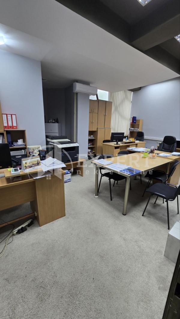 Glavna slika -Bulevar Nemanjića,  Lokal za izdavanje, 37m2, 350€