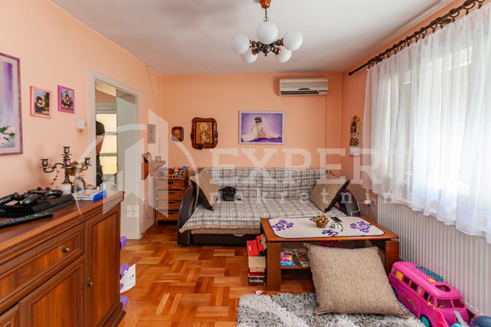 Slika 9 - Đorđa Krstića,  Kuća na prodaju, 188m2, 150.000€