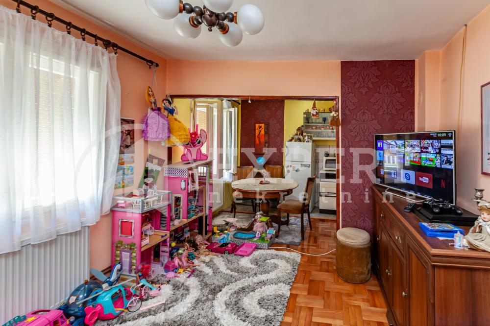 Slika 8 - Đorđa Krstića,  Kuća na prodaju, 188m2, 150.000€