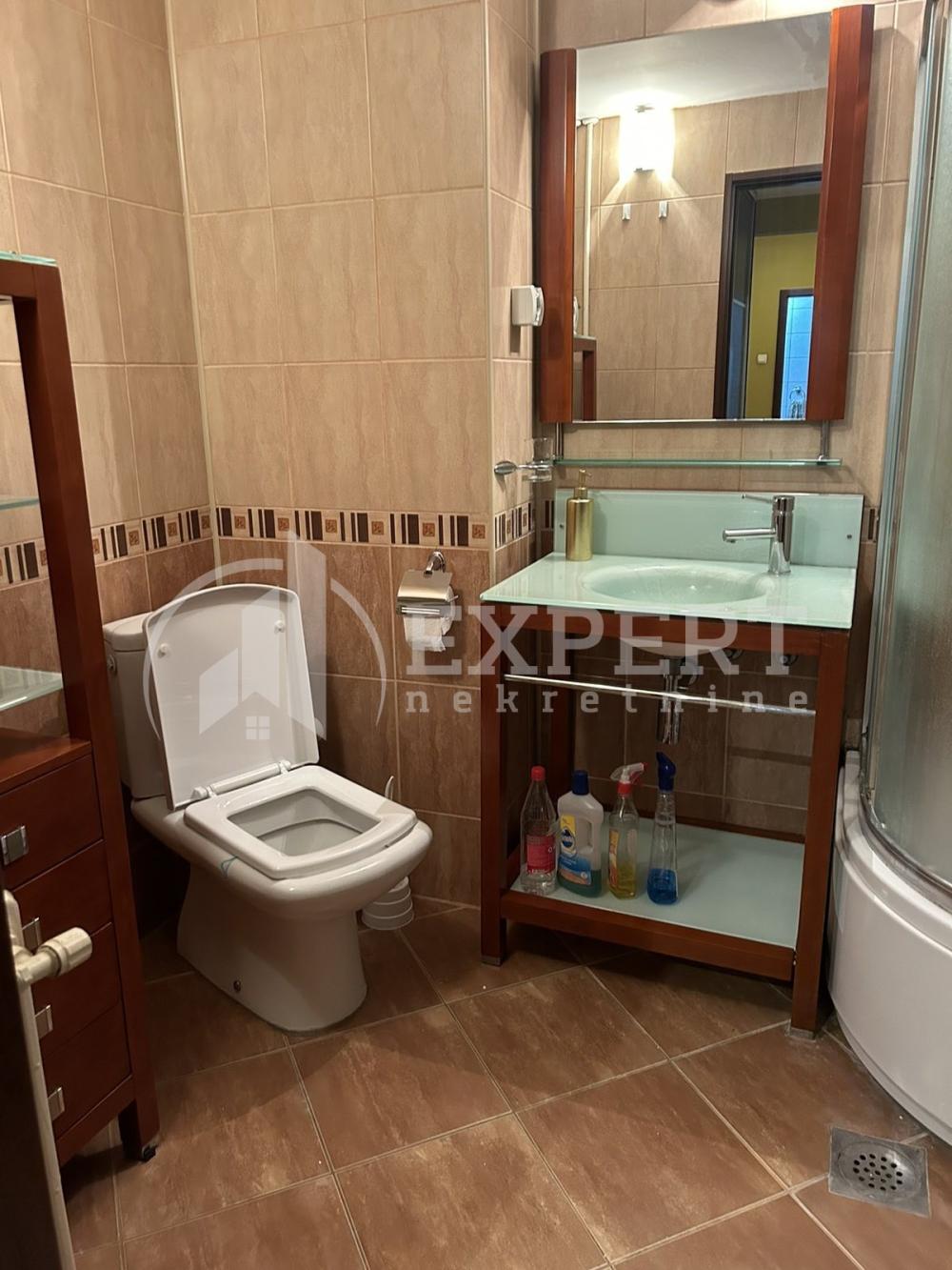 Slika 9 - Generala Milojka Lešjanina, Trosoban stan na prodaju, 78m2, 161.000€