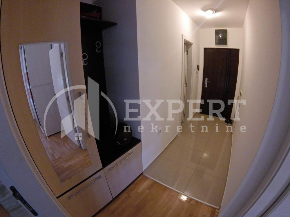 Slika 5 - Jelene Dimitrijević, Jednoiposoban stan za izdavanje, 50m2, 380€