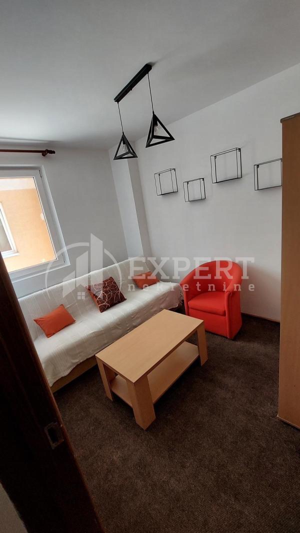 Slika 7 - Josifa Pančića, Četvorosoban stan za izdavanje, 74m2, 400€