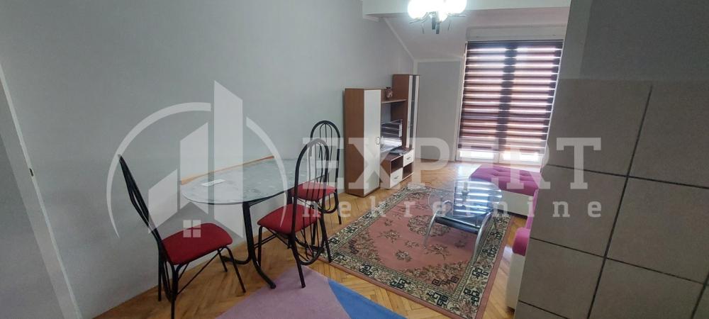 Slika 5 - 7. jula, Jednoiposoban stan za izdavanje, 49m2, 300€