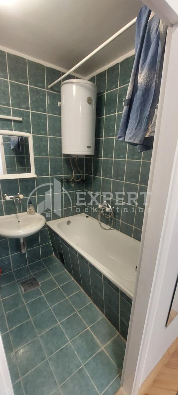 Slika 10 - 7. jula, Jednoiposoban stan za izdavanje, 49m2, 300€