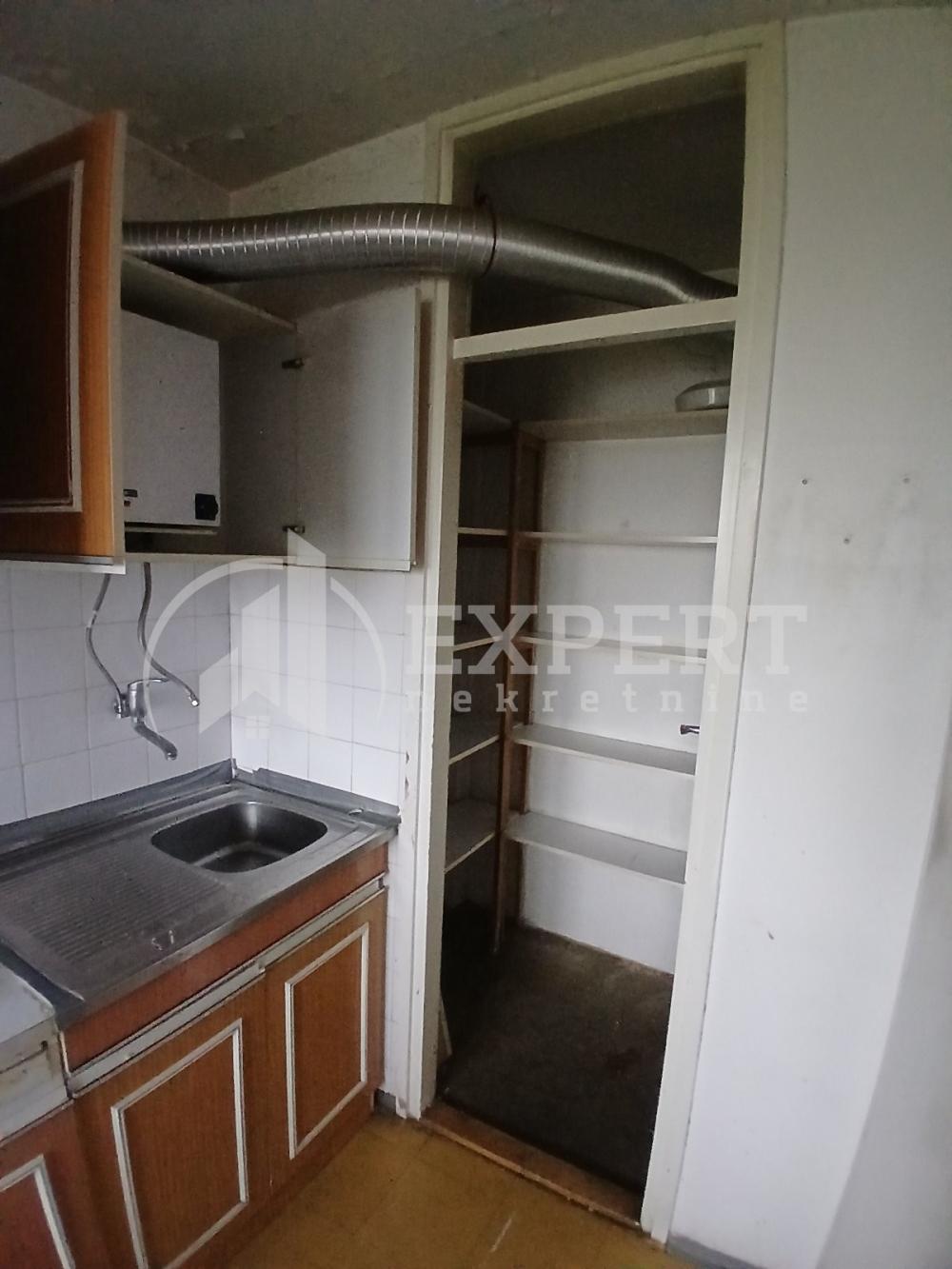 Slika 2 - Pariske komune, Dvosoban stan za izdavanje, 60m2, 250€