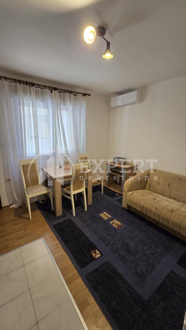 Slika 1 - Despota Djurdja,  Kuća za izdavanje, 40m2, 270€