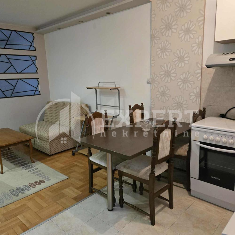 Slika 1 - Dr Petra Vučinića, Jednoiposoban stan za izdavanje, 40m2, 350€