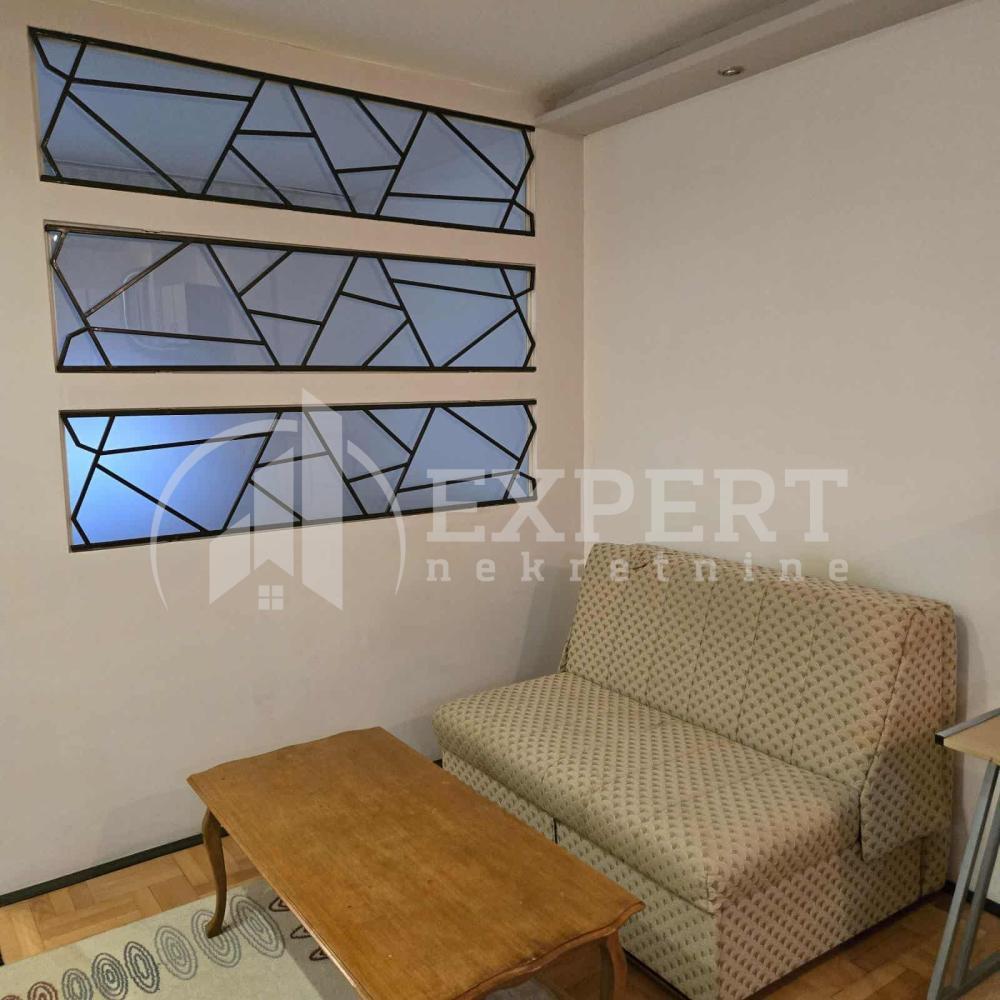 Glavna slika -Dr Petra Vučinića, Jednoiposoban stan za izdavanje, 40m2, 350€