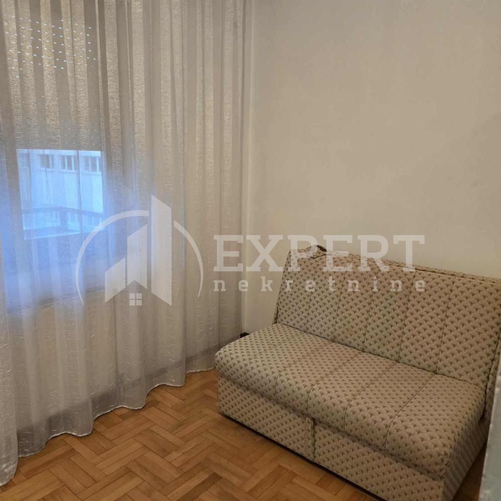 Slika 7 - Dr Petra Vučinića, Jednoiposoban stan za izdavanje, 40m2, 350€