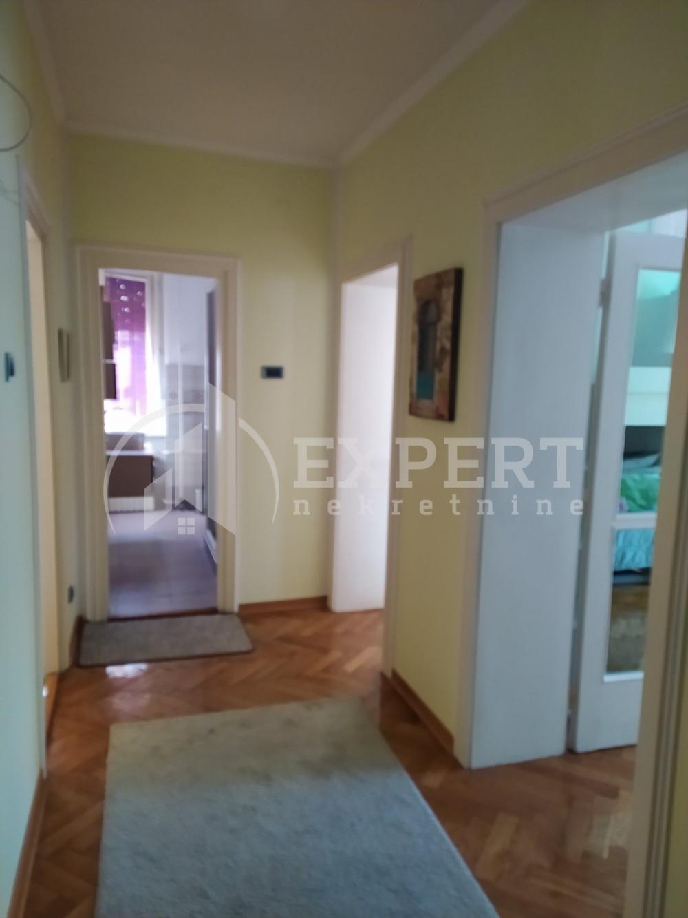 Slika 10 - Obrenovićeva, Dvosoban stan za izdavanje, 70m2, 450€