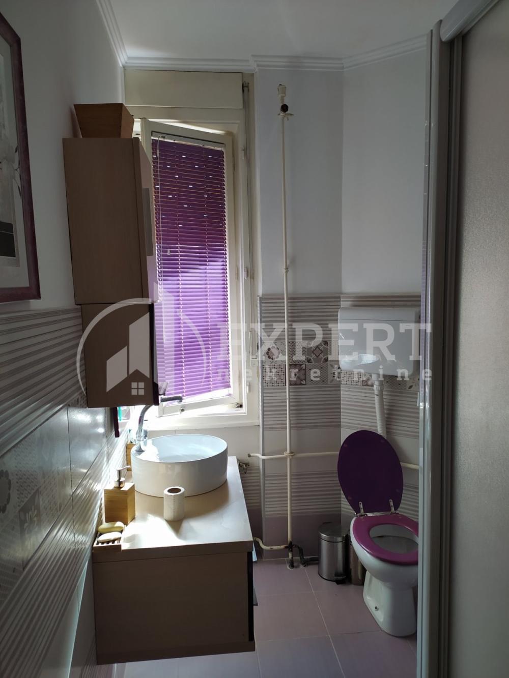 Slika 7 - Obrenovićeva, Dvosoban stan za izdavanje, 70m2, 450€