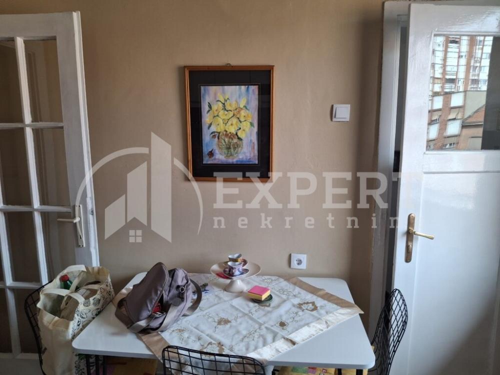 Slika 5 - Bulevar dr Zorana, Četvorosoban stan za izdavanje, 90m2, 500€