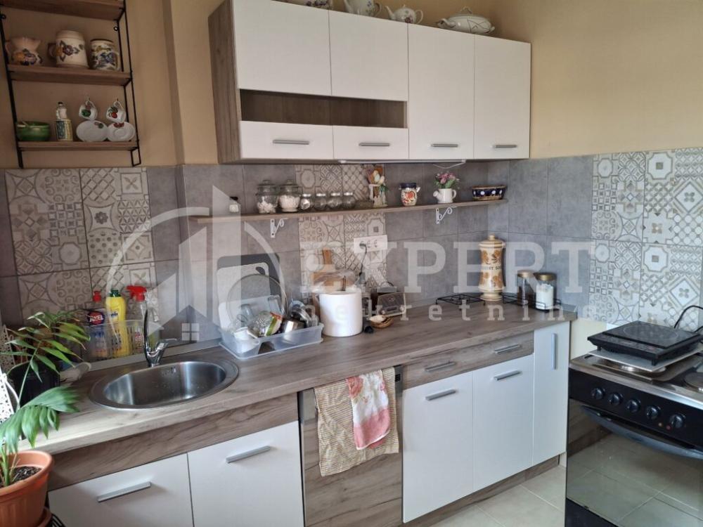 Slika 3 - Bulevar dr Zorana, Četvorosoban stan za izdavanje, 90m2, 500€