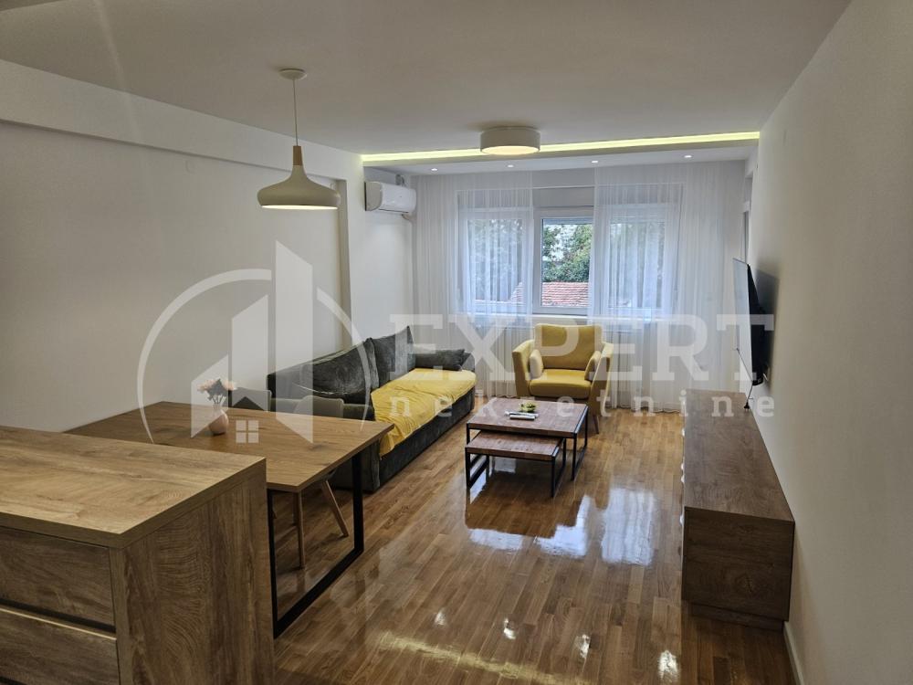 Glavna slika -Cara Dušana, Trosoban stan za izdavanje, 73m2, 600€