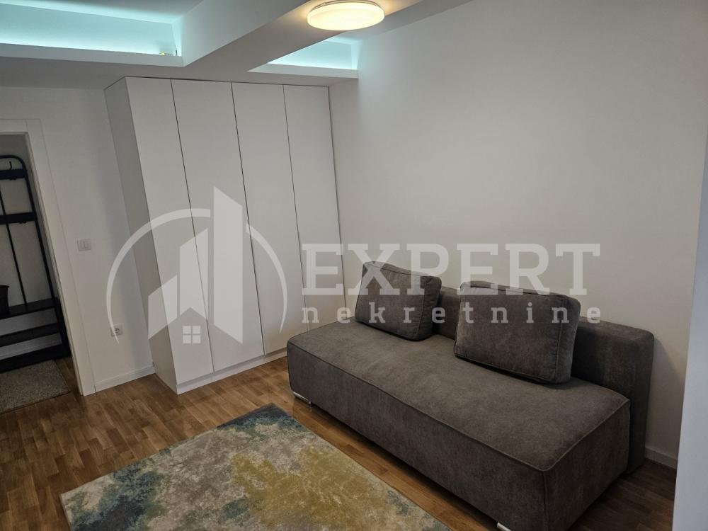 Slika 5 - Cara Dušana, Trosoban stan za izdavanje, 73m2, 600€