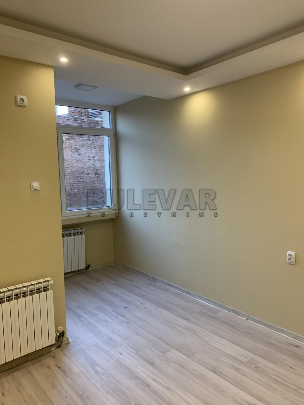 Slika 2 - Obrenovićeva,  Lokal za izdavanje, 72m2, 450€