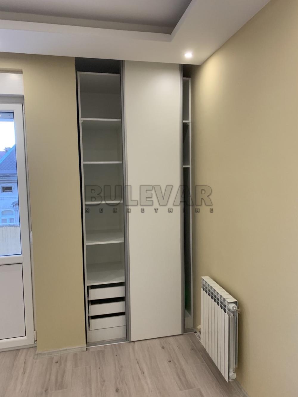 Slika 3 - Obrenovićeva,  Lokal za izdavanje, 72m2, 450€