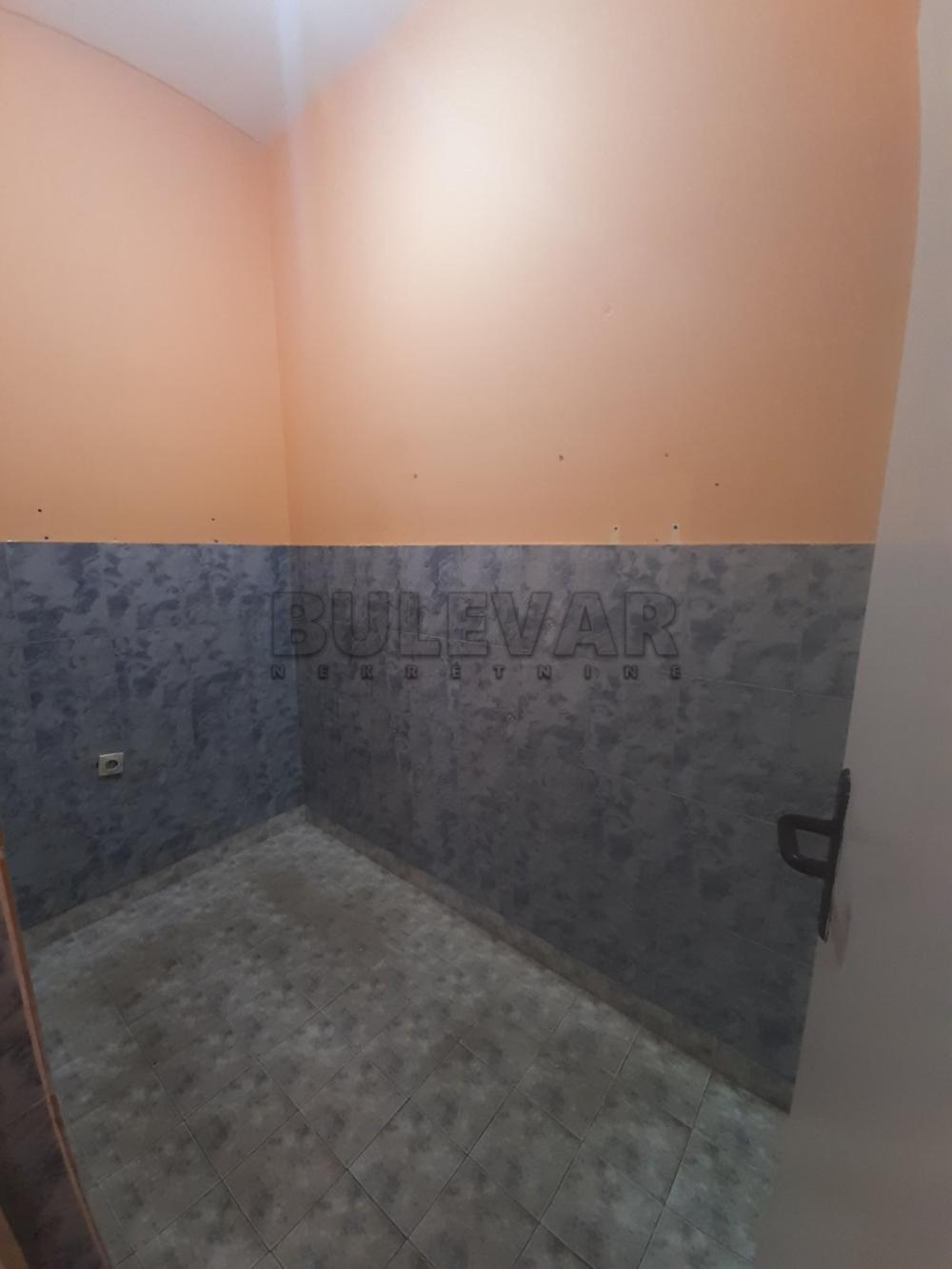 Slika 3 - Jeremije Živanovića,  Lokal za izdavanje, 16m2, 100€