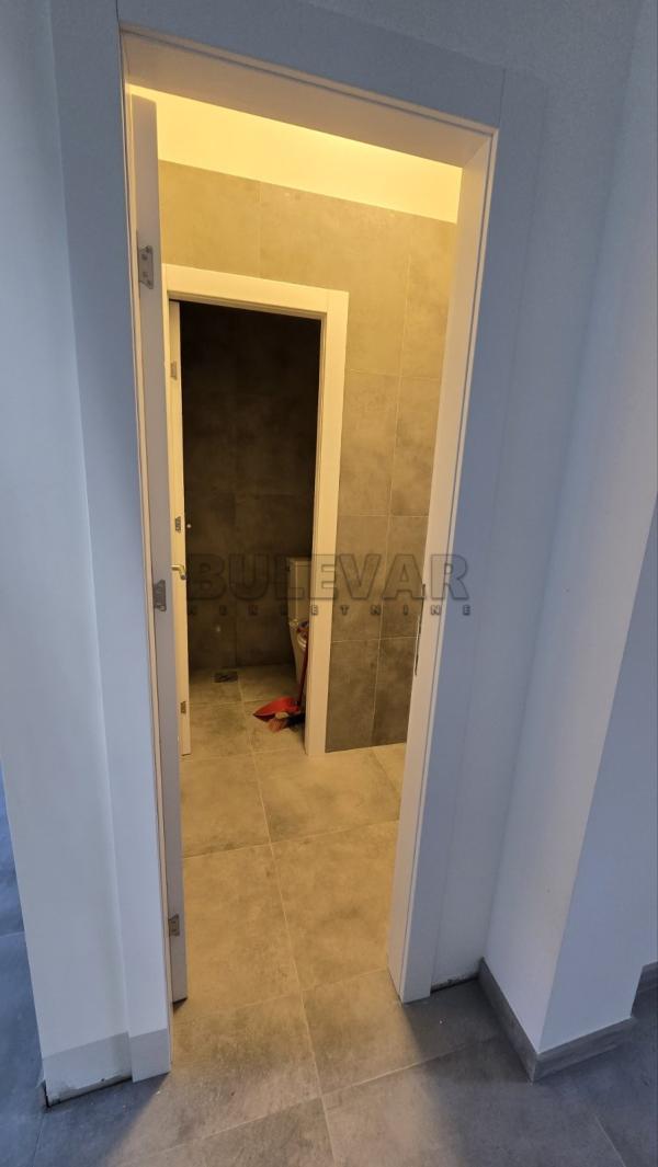 Slika 5 - Lole Ribara,  Lokal za izdavanje, 40m2, 500€