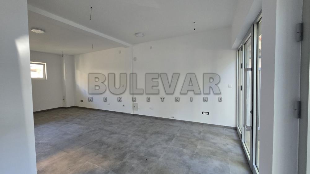 Glavna slika -Lole Ribara,  Lokal za izdavanje, 40m2, 500€