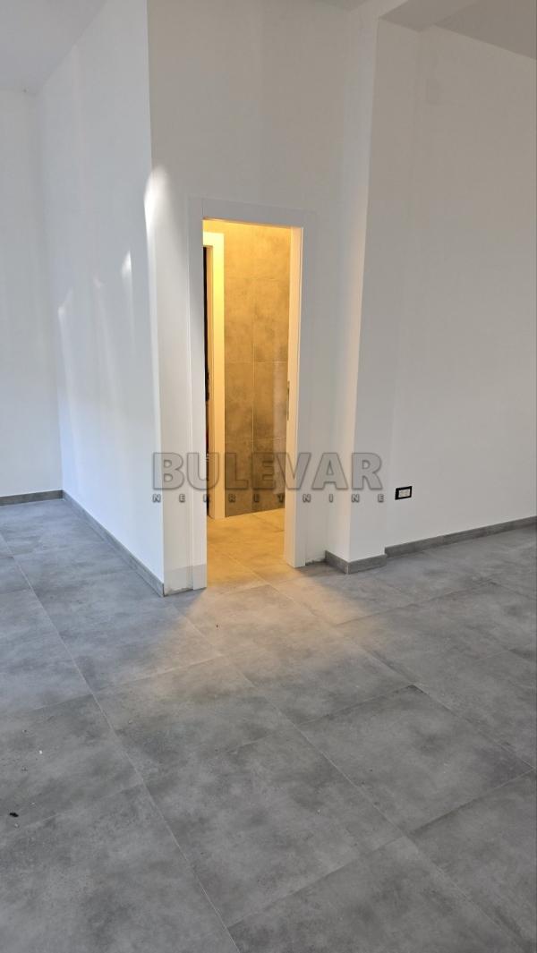 Slika 4 - Lole Ribara,  Lokal za izdavanje, 40m2, 500€