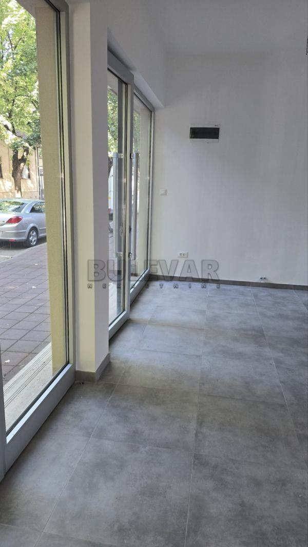 Slika 2 - Lole Ribara,  Lokal za izdavanje, 40m2, 500€